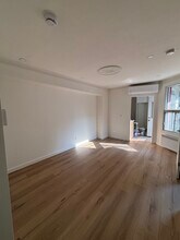 5676 Waverly Rue in Montréal, QC - Building Photo - Building Photo