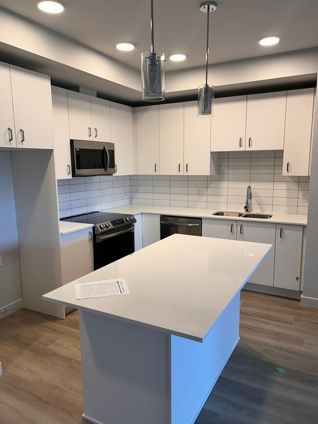 property at 164-2164 Alberni Hwy