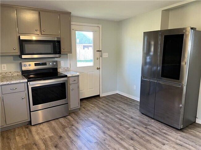 14742-A South Blvd in Silverhill, AL - Building Photo - Building Photo