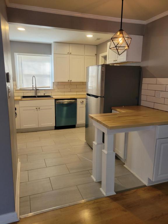 7506 Rainbow Dr in Prairie Village, KS - Building Photo - Building Photo