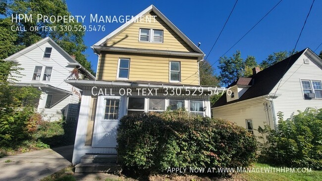 property at 421 E Thornton St