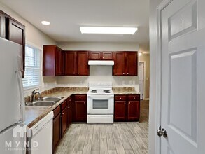 5581 Ricky Ln in Mableton, GA - Building Photo - Building Photo