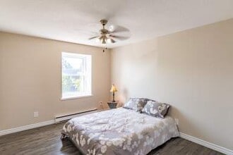 Lewis Court Apartments in Sault Ste Marie, ON - Building Photo - Building Photo