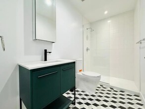 Furnished room/NOT APARTMENT in Brooklyn, NY - Building Photo - Building Photo