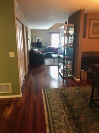 232 W Franklin Ave, Unit 306