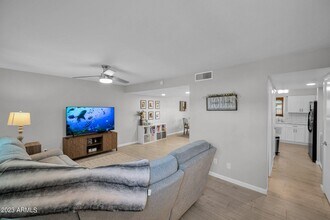 1077 E Fremont Dr in Tempe, AZ - Building Photo - Building Photo