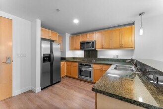 1150 J St, Unit 202 in San Diego, CA - Building Photo - Building Photo