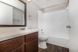 8301 Boat Club Rd, Unit 815 in Fort Worth, TX - Building Photo - Building Photo