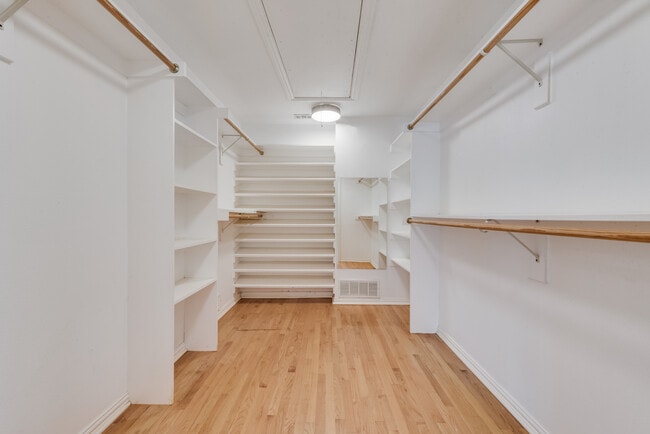 property at 6050 Ellsworth Ave