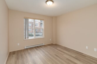 Mill Creek Estates in Kelowna, BC - Building Photo - Interior Photo