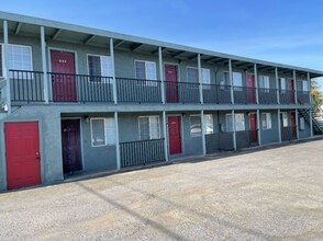 630-644 Lincoln Rd E in Vallejo, CA - Building Photo - Building Photo