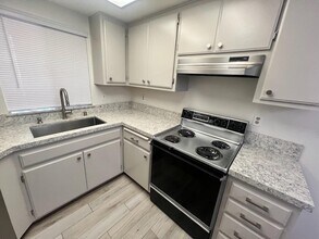 1018 Cedar Gables Dr in San Jose, CA - Building Photo - Building Photo