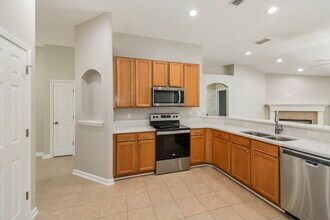 2507 Creekfront Dr in Green Cove Springs, FL - Building Photo - Building Photo