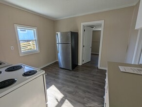 736 4th St in Bristol, TN - Foto de edificio - Building Photo