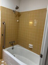 707 Cottonwood Dr in Bowling Green, KY - Foto de edificio - Building Photo