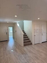29555 Copper Hill Ct in Winchester, CA - Building Photo - Building Photo