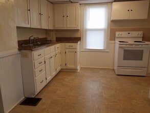 8512 Anthony Hwy in Waynesboro, PA - Building Photo - Building Photo