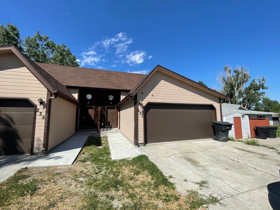 233 Westchester Square N-Unit -233 Westchester Sq North in Billings, MT - Building Photo