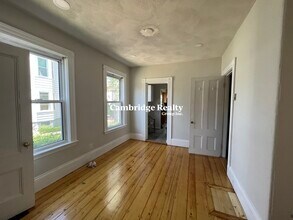 15 Hudson St, Unit 1T in Somerville, MA - Building Photo - Building Photo