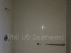 1681 Shamrock Rd in Bullhead City, AZ - Building Photo - Building Photo