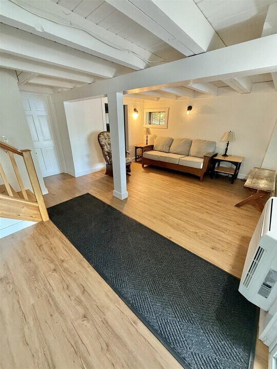 145 Beach Rd in Naples, ME - Building Photo