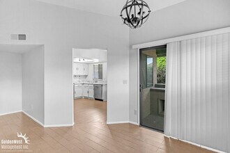 6515 W Poinsettia Dr in Glendale, AZ - Building Photo - Building Photo