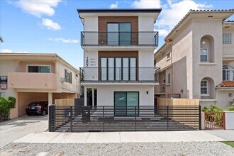 1807 Beloit Ave in Los Angeles, CA - Building Photo - Building Photo