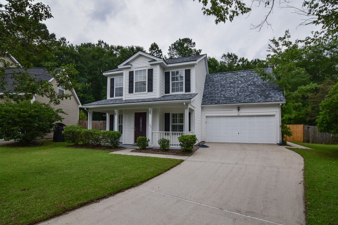174 Two Pond Loop in Ladson, SC - Foto de edificio