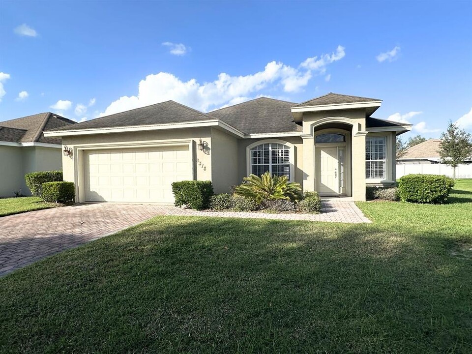 3318 Oak Hill Pl in Winter Haven, FL - Building Photo