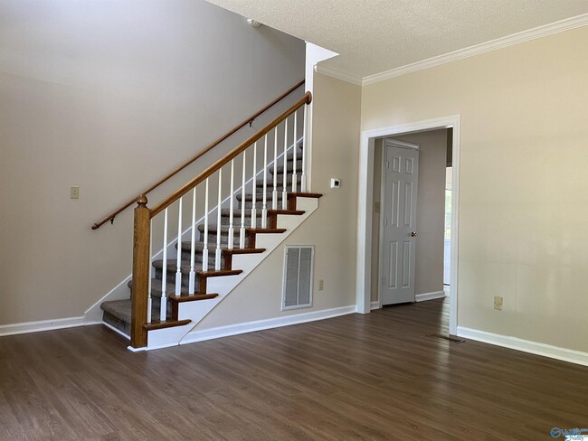 524 SW Sussex Dr in Huntsville, AL - Building Photo - Building Photo