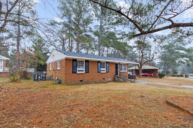 1445 Thelbert Dr in Fayetteville, NC - Building Photo - Building Photo