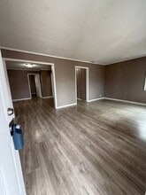 826 N National Ave in Springfield, MO - Building Photo - Building Photo