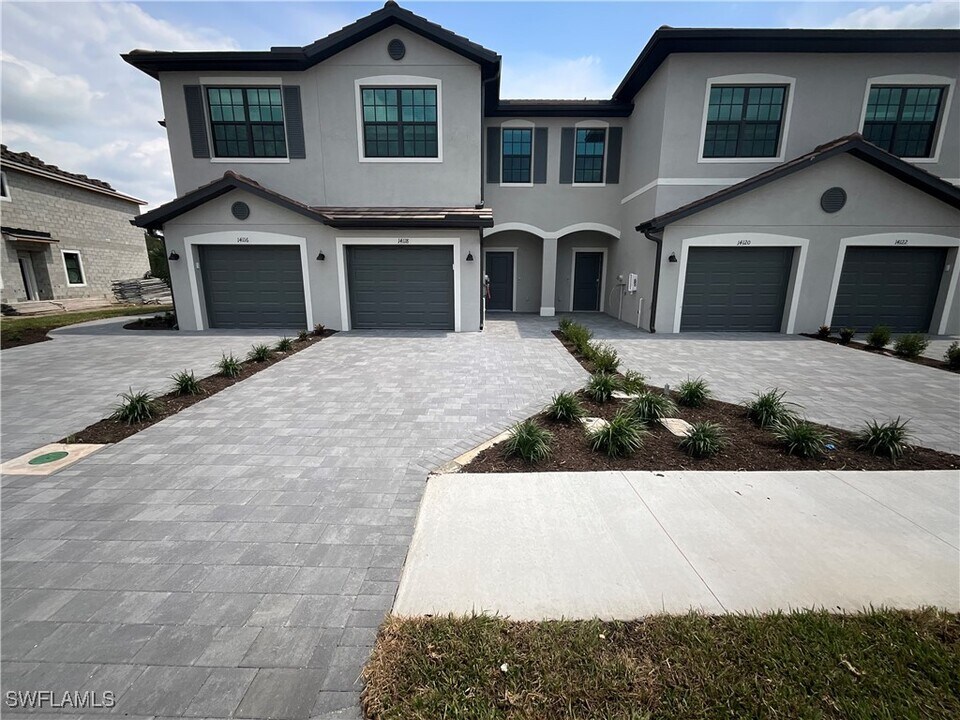 14116 Gardeners Wy in Ft. Myers, FL - Building Photo