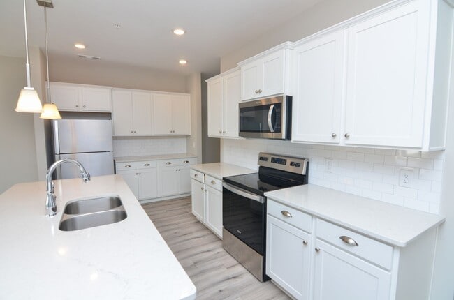 1047 June Wilde Rdg in Spring Hill, TN - Building Photo - Building Photo