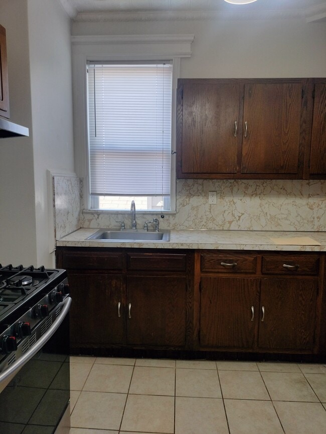 49 Barbara St, Unit 3