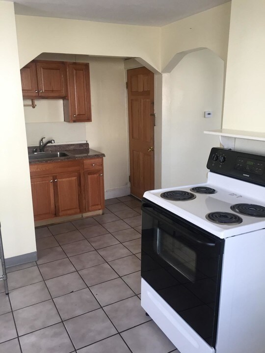 103 Main St, Unit 1 in Woburn, MA - Foto de edificio