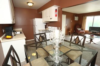 Lexington Manor in Brighton, MI - Foto de edificio - Interior Photo