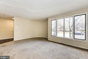 215 Keats Dr in Gloucester Township, NJ - Building Photo
