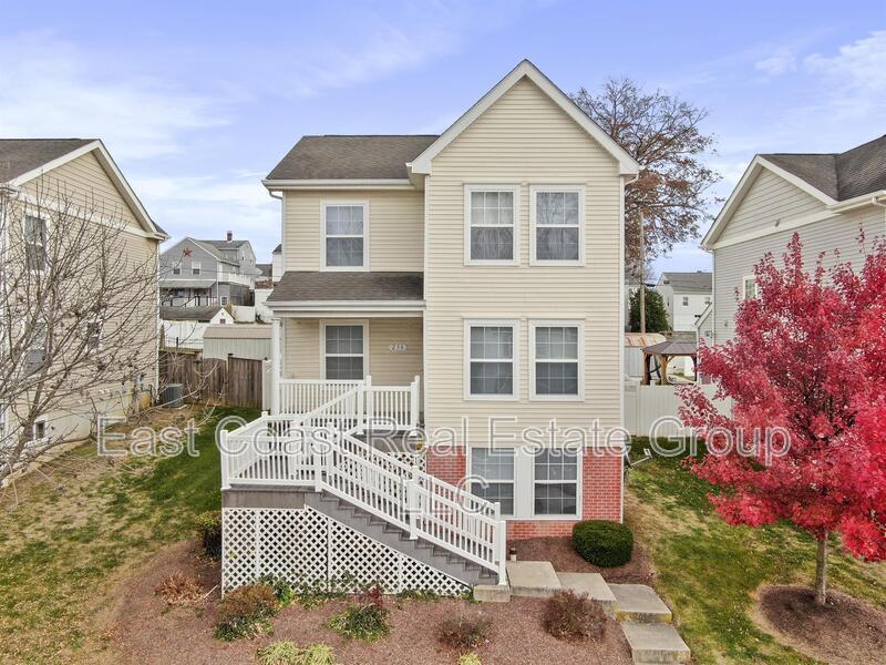 238 Merrbaugh Dr in Hagerstown, MD - Building Photo