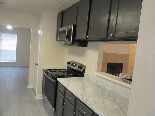 1345 Roan Dr in Lancaster, TX - Building Photo - Building Photo