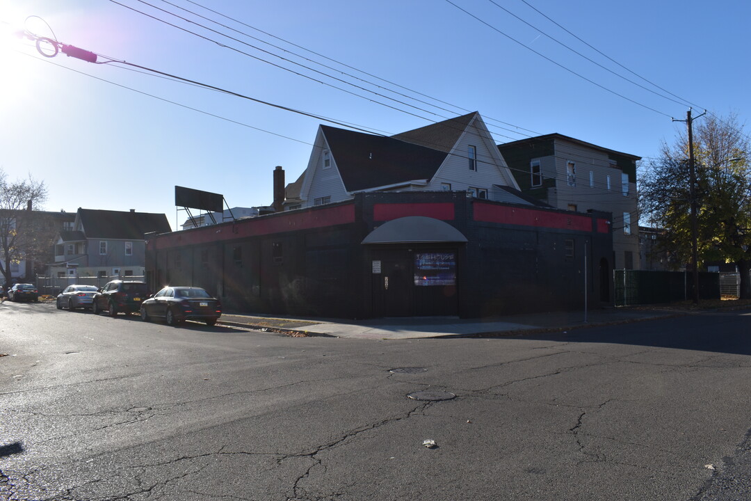 17 Charlotte St in Binghamton, NY - Building Photo