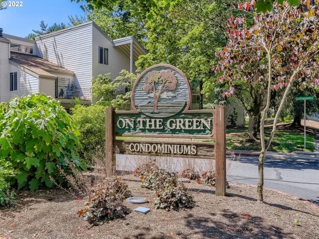 10320 SW Trapper Ter, Unit 10320