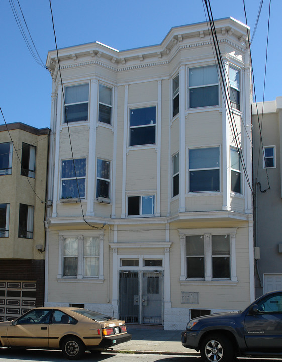 458 9th Ave in San Francisco, CA - Building Photo