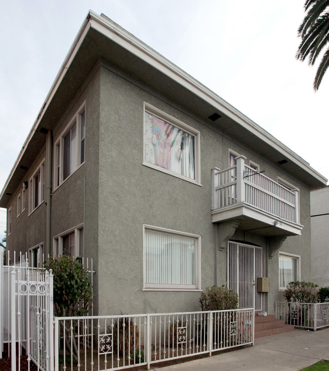 728-730 Lime Ave in Long Beach, CA - Building Photo - Building Photo