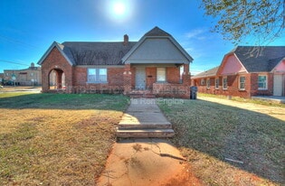 944 East Dr in Oklahoma City, OK - Building Photo