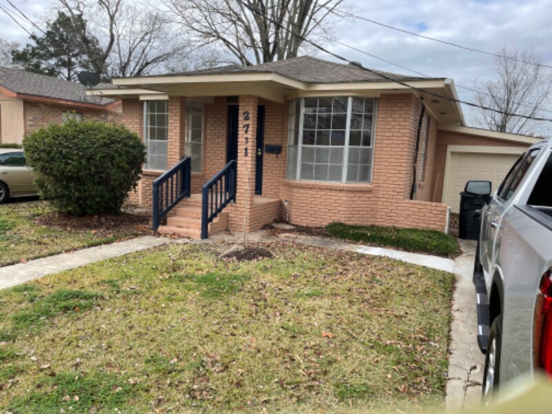2731 Michelli Dr in Baton Rouge, LA - Building Photo