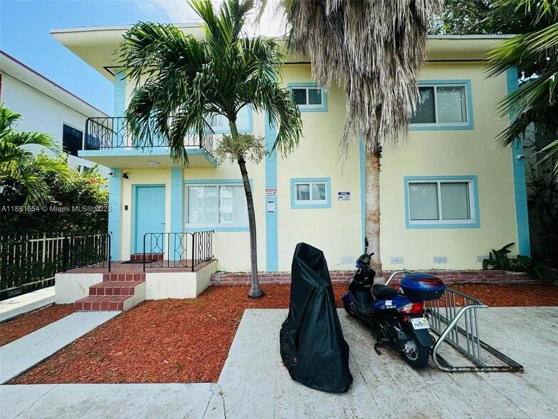 1135 Euclid Ave, Unit 105 in Miami Beach, FL - Foto de edificio