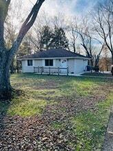 6712 Grove Rd in Clinton, OH - Building Photo - Building Photo