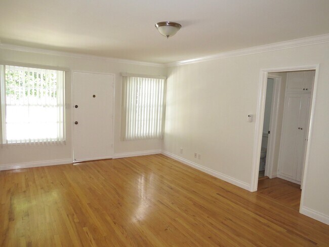 1326 Stanford St in Santa Monica, CA - Building Photo - Building Photo