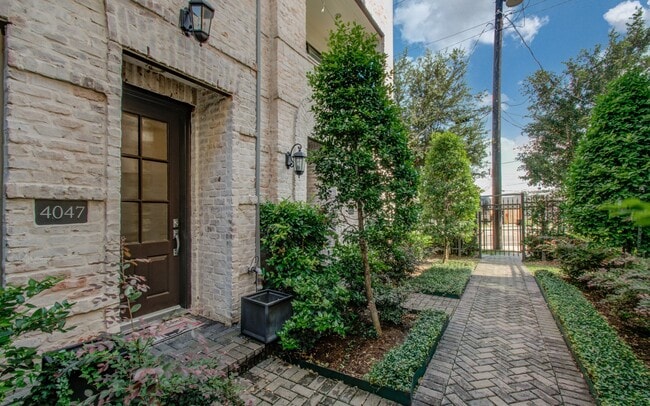 property at 4047 Leeland St